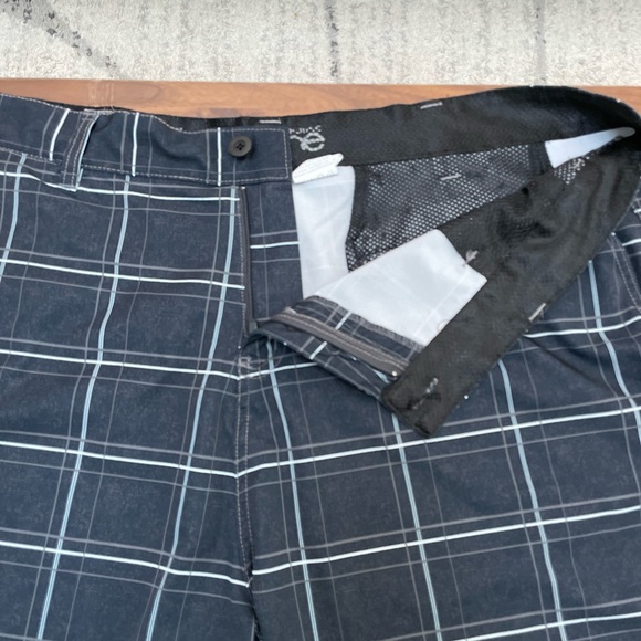 WAREHOUSE Mens Walking Shorts. Size 40. - Picture 2 of 6